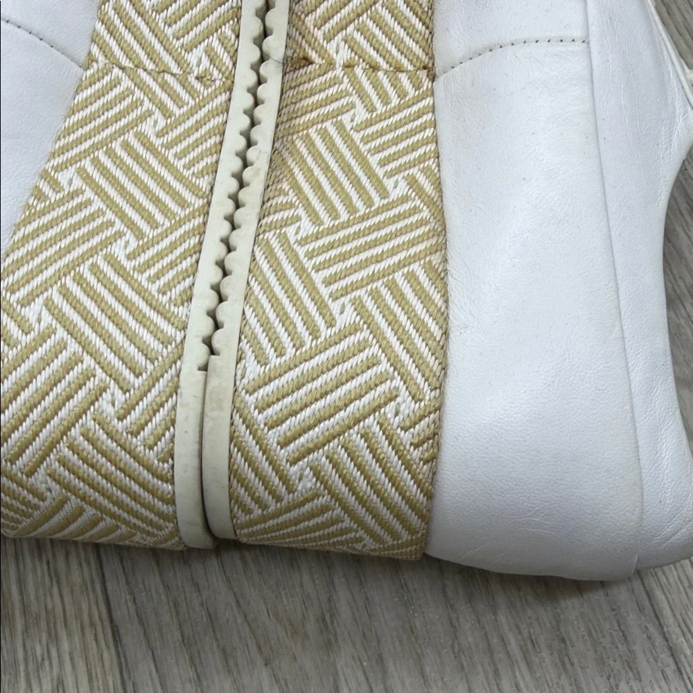 hogl Chic White Lace-Up Platform Shoes